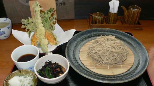 胡々里庵のそば