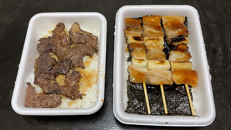 タイエーの焼きとり弁当とシカ弁当　中身