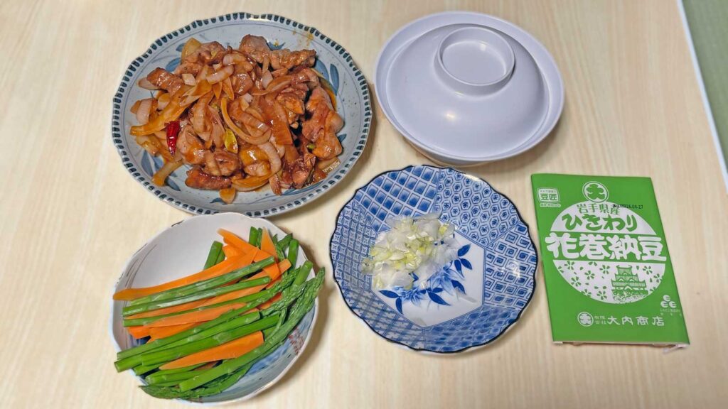高源精麦のプラチナポークで作ったポークチャップの夕食の写真
